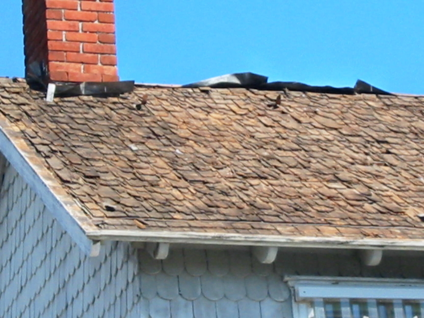Close view of old shingles on roof of the Pritchard House.